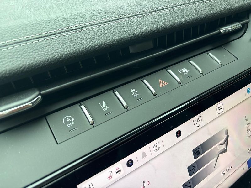 New 2026 Jeep Grand Cherokee Limited Reserve 4x4Image 21