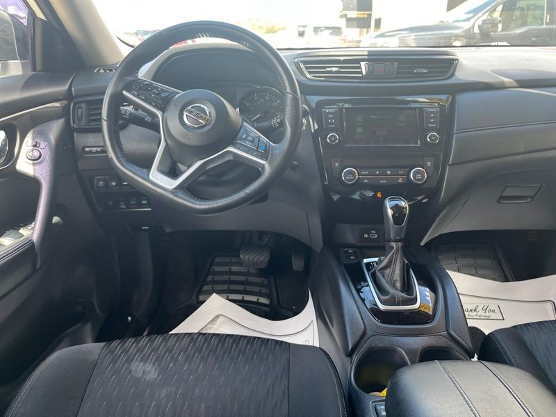 2019 Nissan Rogue SVImage 5