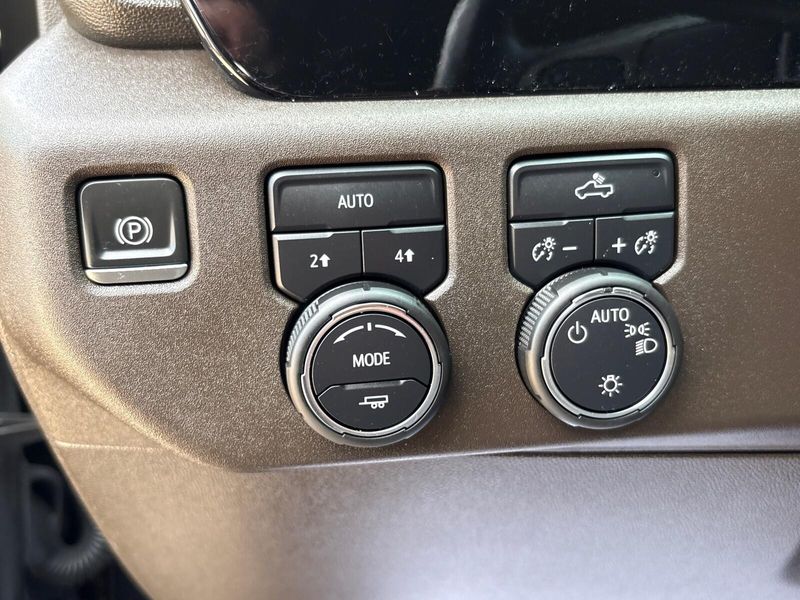 Used 2022 Chevrolet Silverado 1500 LTImage 15