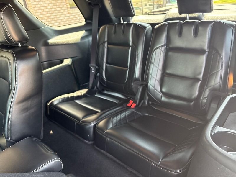 2019 Ford Explorer PlatinumImage 5