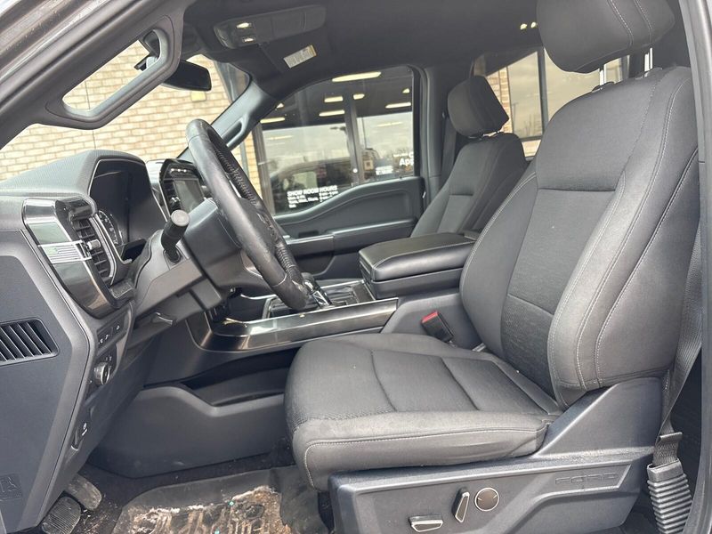 Used 2021 Ford F-150 XLTImage 3