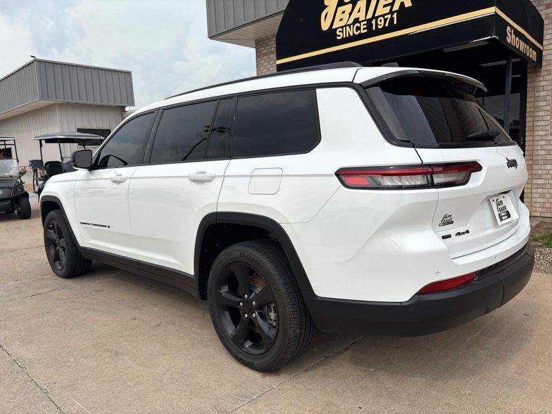 2021 Jeep Grand Cherokee L AltitudeImage 12