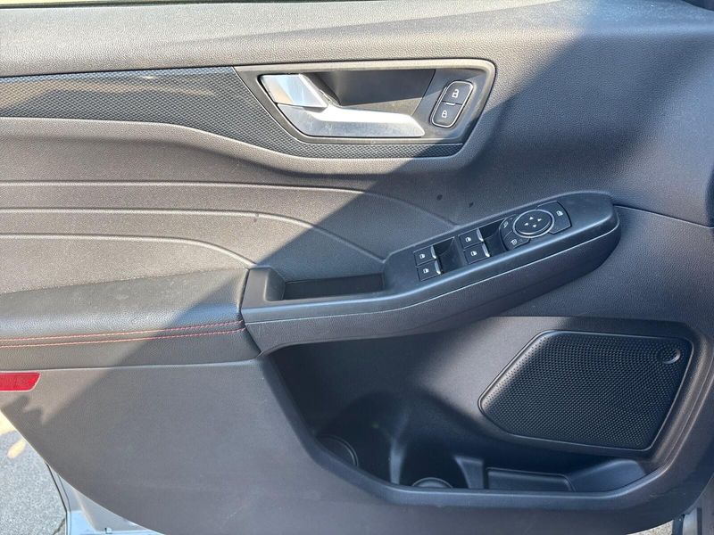 Used 2023 Ford Escape ST-LineImage 12
