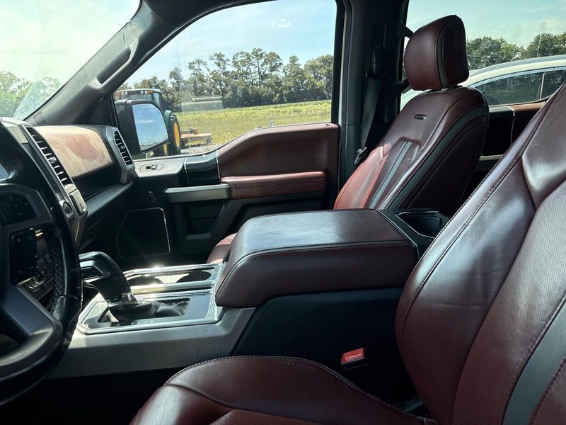 2019 Ford F-150 PlatinumImage 12