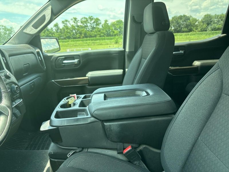2020 Chevrolet Silverado 1500 RSTImage 9