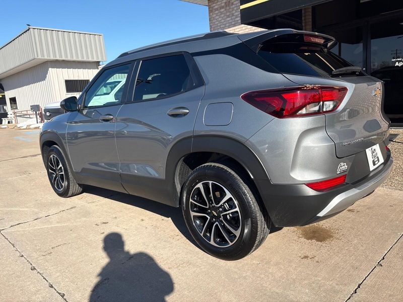 Used 2025 Chevrolet Trailblazer LTImage 10