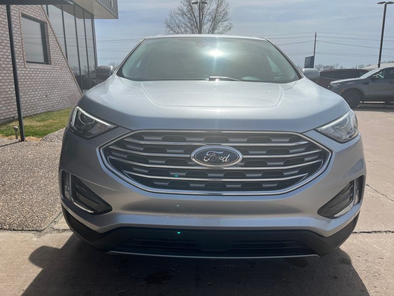 2022 Ford Edge SELImage 6