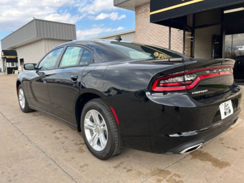 2023 Dodge Charger SXT RwdImage 3