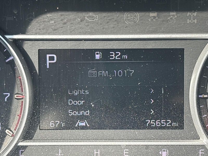 Used 2021 Kia Sorento SImage 13