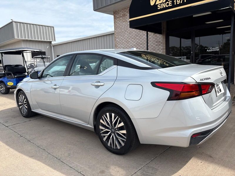 Used 2023 Nissan Altima 2.5 SVImage 10