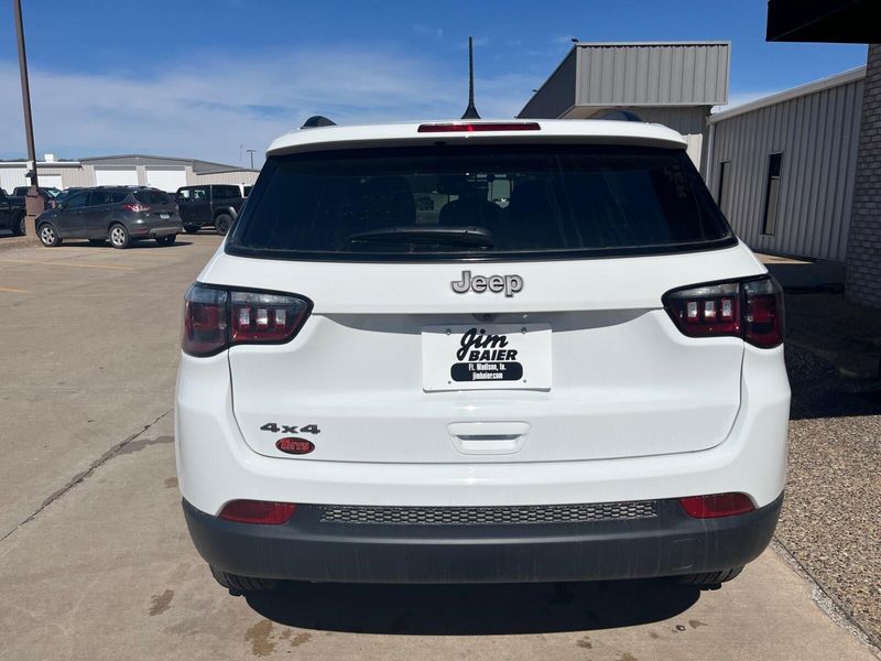 2025 Jeep Compass Latitude 4x4Image 9