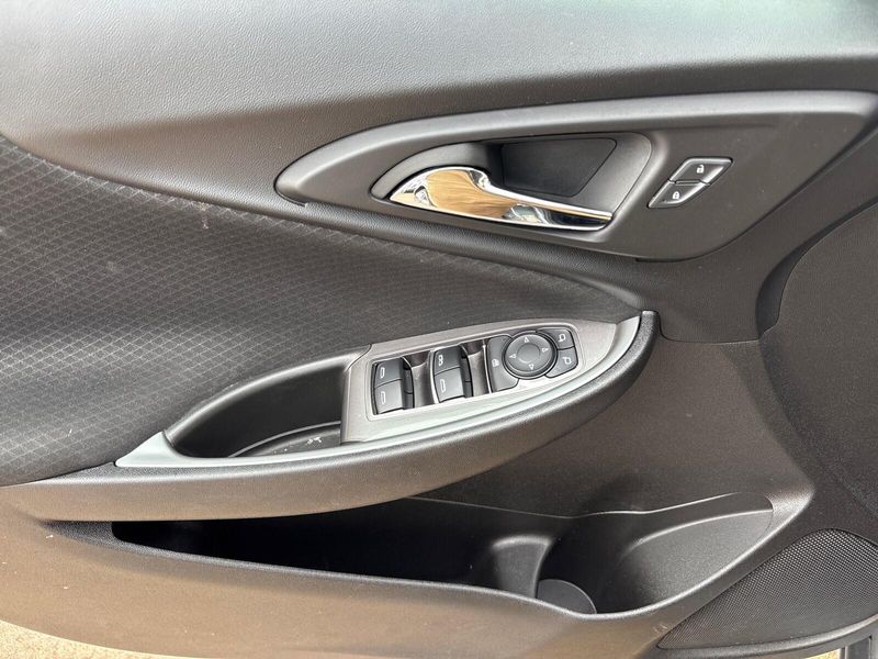 2023 Chevrolet Malibu LTImage 11