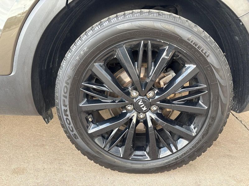 Used 2020 Kia Telluride SXImage 13