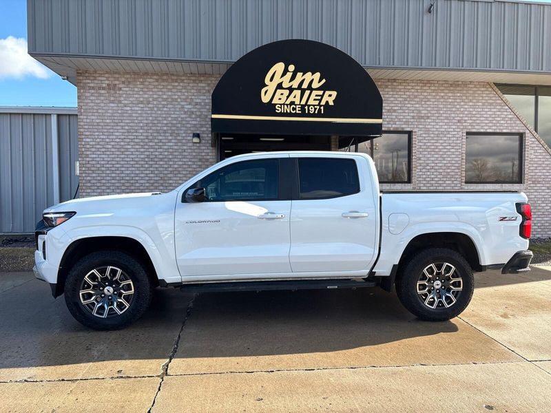 Used 2023 Chevrolet Colorado 4WD Z71Image 2