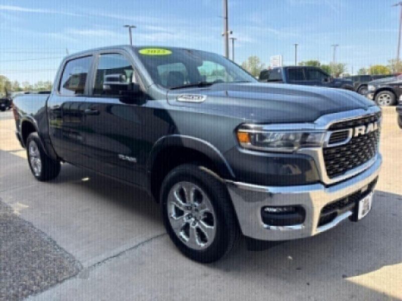 2025 RAM 1500 Big Horn Crew Cab 4x4 5