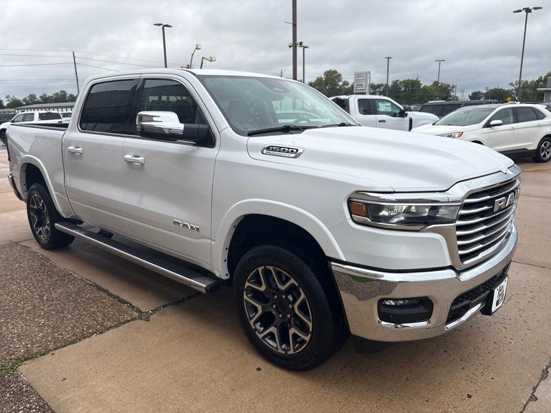 New 2027 RAM 1500 Laramie Crew Cab 4x4 5