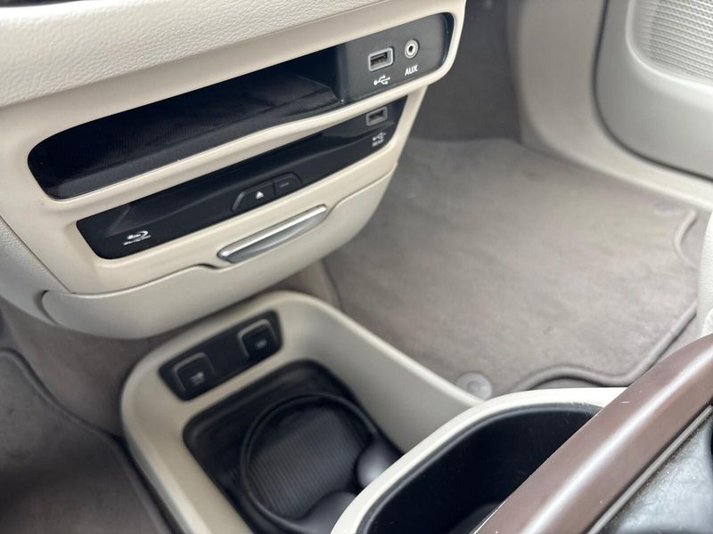 2020 Chrysler Pacifica Touring L PlusImage 19