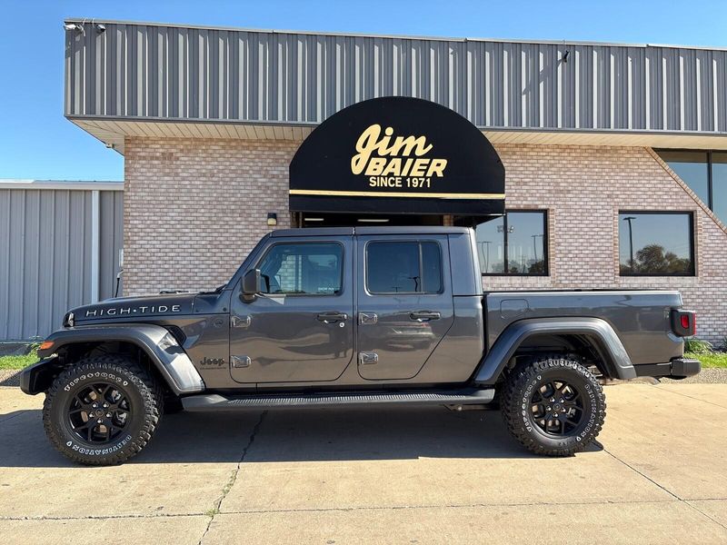 New 2025 Jeep Gladiator High Tide 4x4Image 2