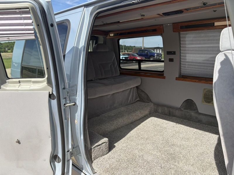 Used 1999 Ford E-150 RecreationalImage 15
