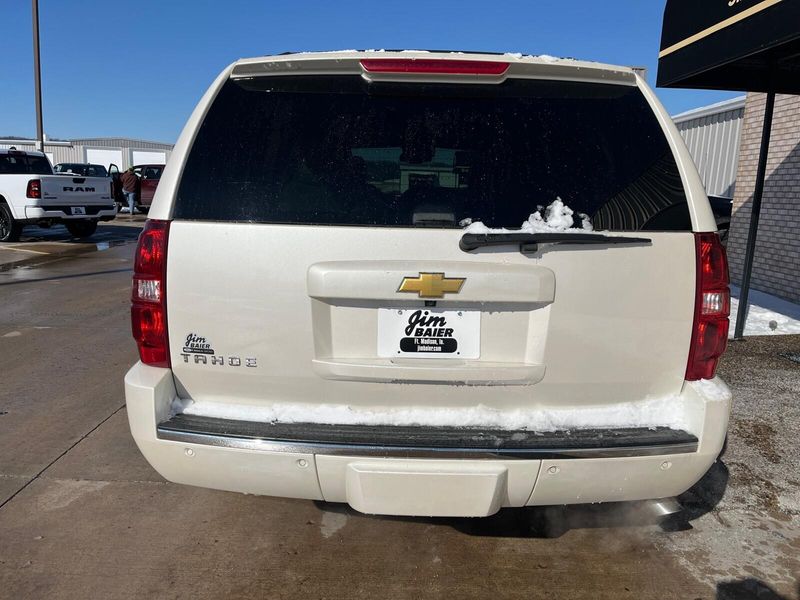 2013 Chevrolet Tahoe LTZImage 13