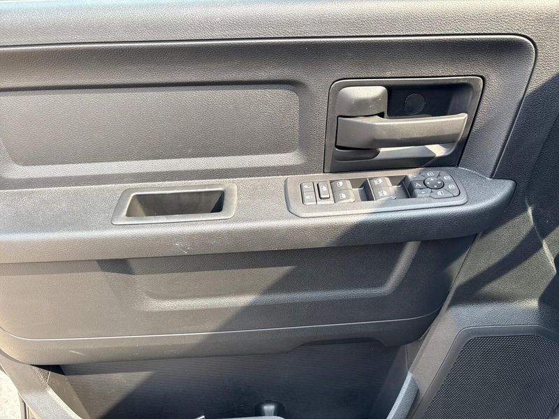 2025 RAM 3500 Tradesman Crew Cab 4x4 6