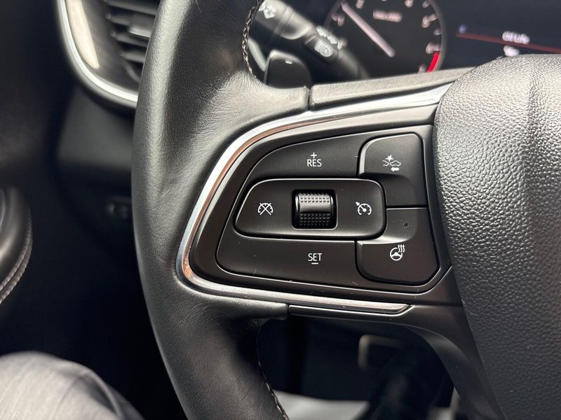 Used 2023 Buick Envision PreferredImage 14