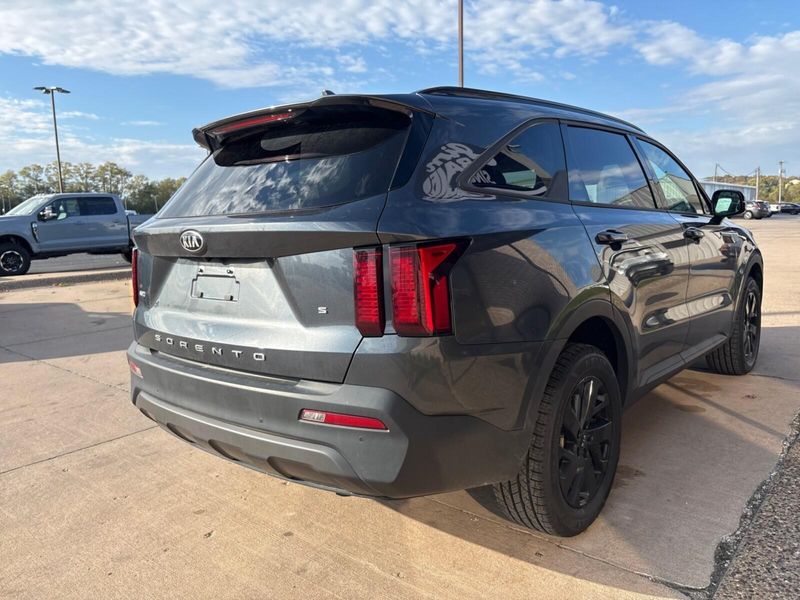 Used 2021 Kia Sorento SImage 8