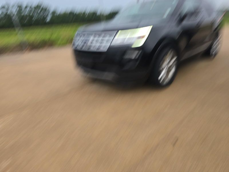 Used 2018 Ford Explorer XLTImage 10