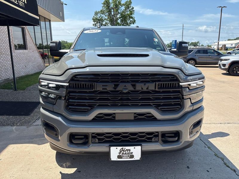 New 2025 RAM 2500 Laramie Crew Cab 4x4 6