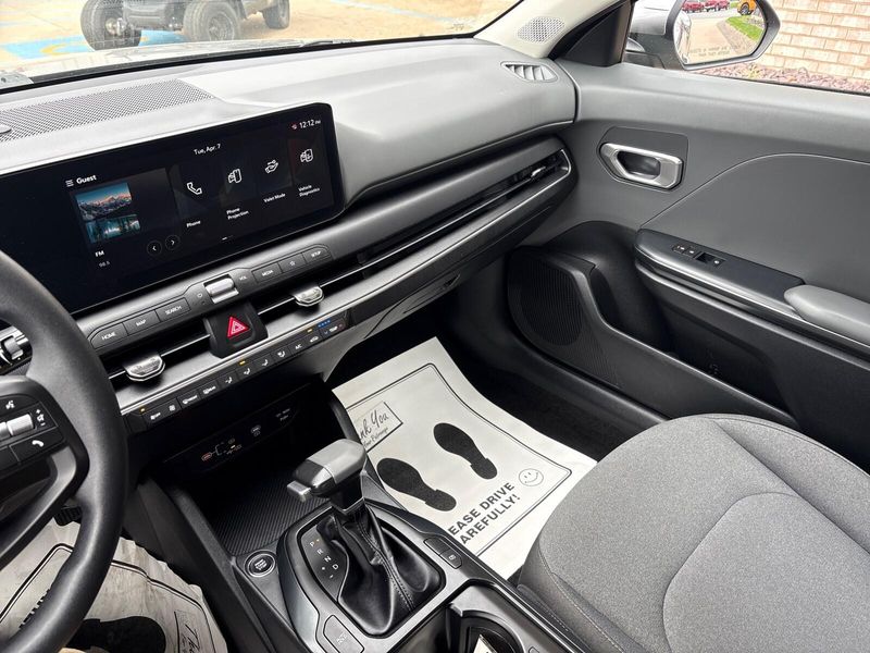 Used 2025 Kia K4 LXSImage 15