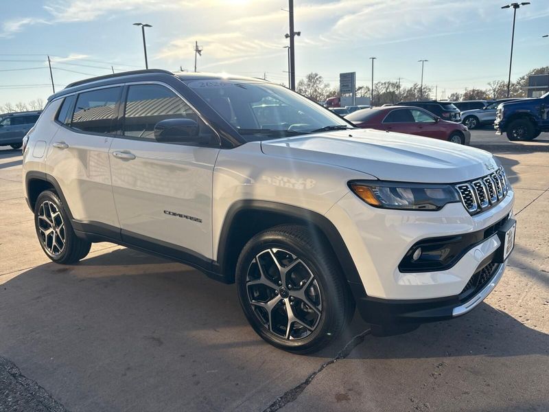 New 2026 Jeep Compass Limited 4x4Image 7
