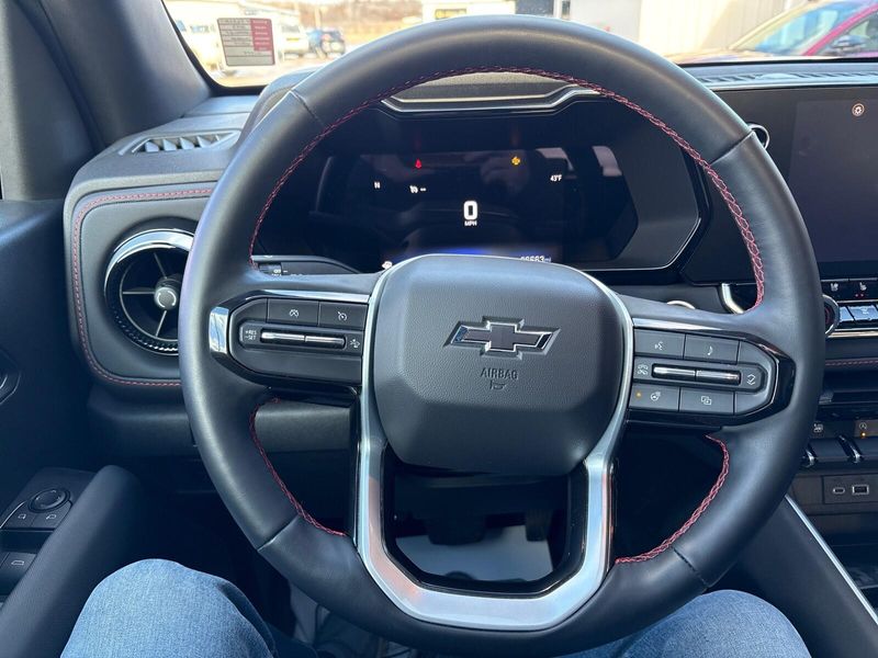 Used 2023 Chevrolet Colorado 4WD Z71Image 17