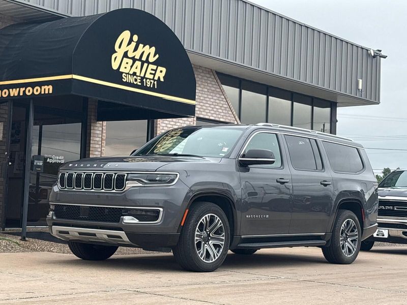 2023 Jeep Wagoneer L Series IIImage 1
