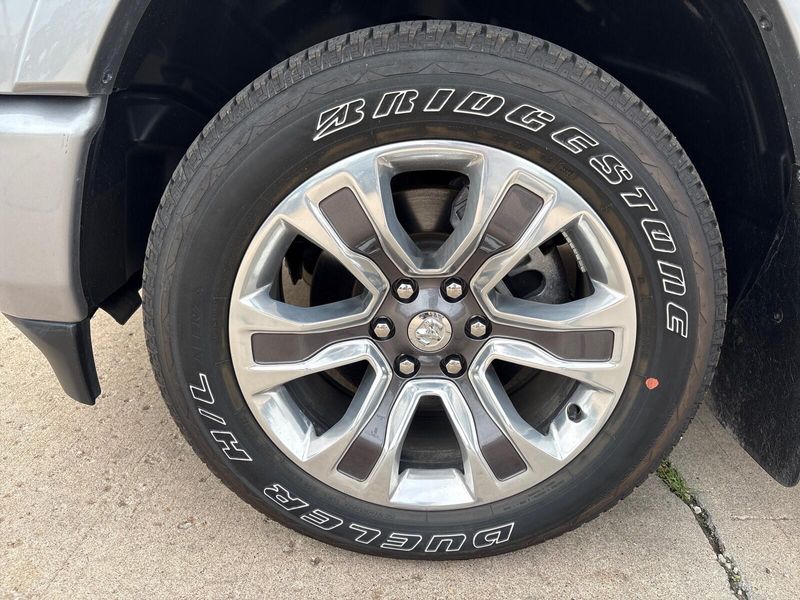Used 2023 RAM 1500 LimitedImage 28