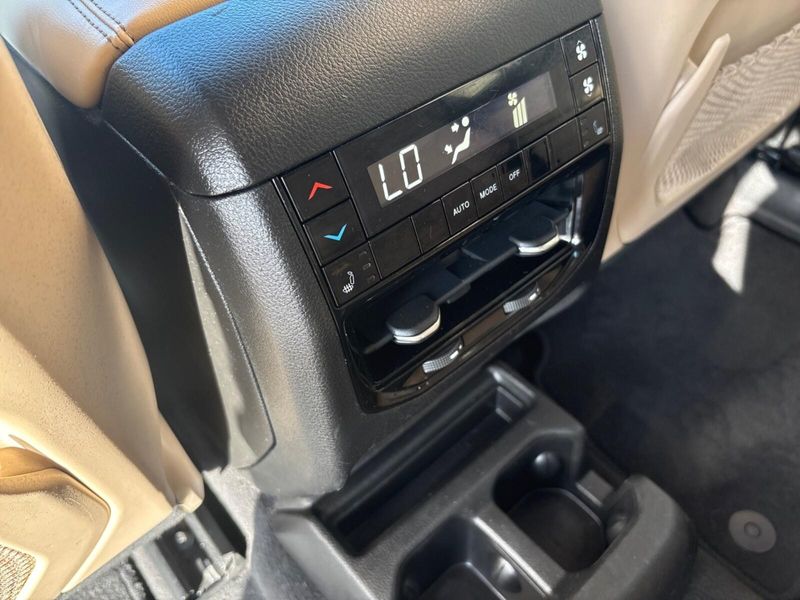 Used 2021 Jeep Grand Cherokee L LimitedImage 6