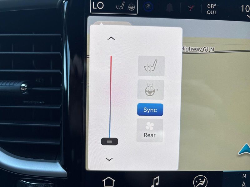 New 2026 Chrysler Pacifica SelectImage 22