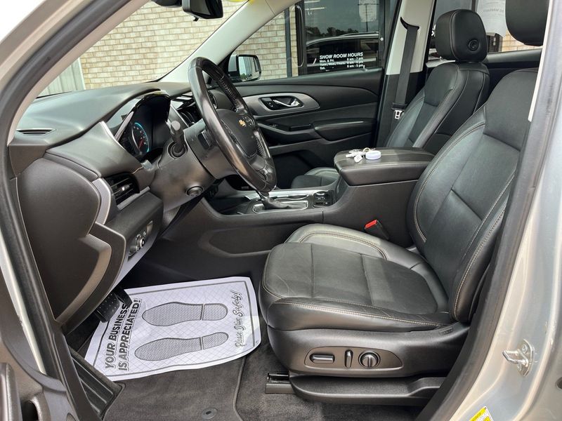 2019 Chevrolet Traverse PremierImage 3