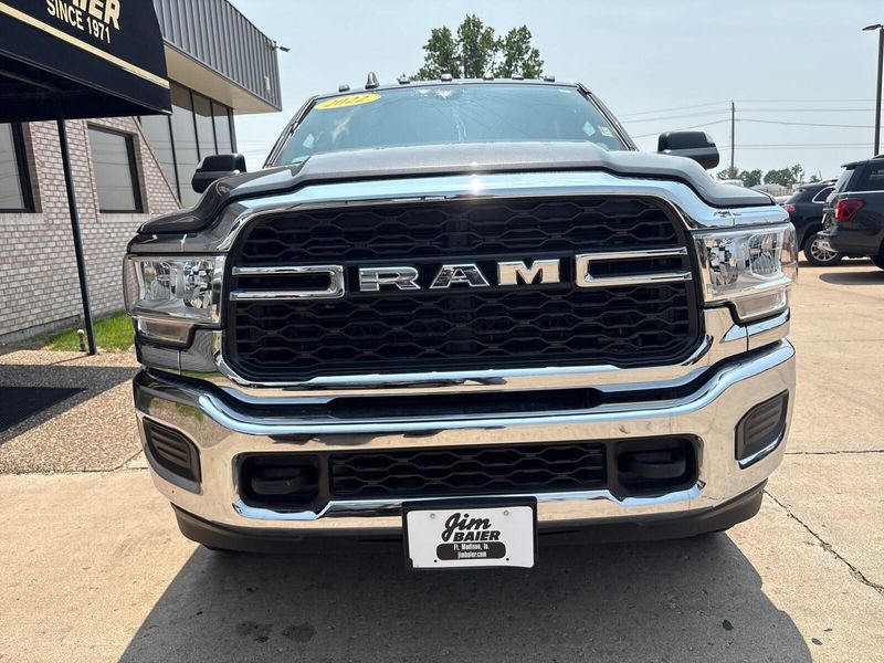 2022 RAM 3500 TradesmanImage 6