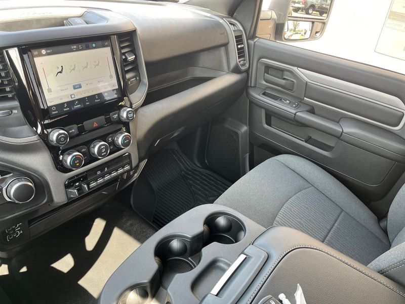 2024 RAM 2500 Tradesman Regular Cab 4x4 8