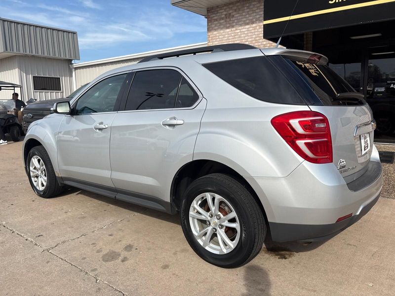 Used 2017 Chevrolet Equinox LTImage 10