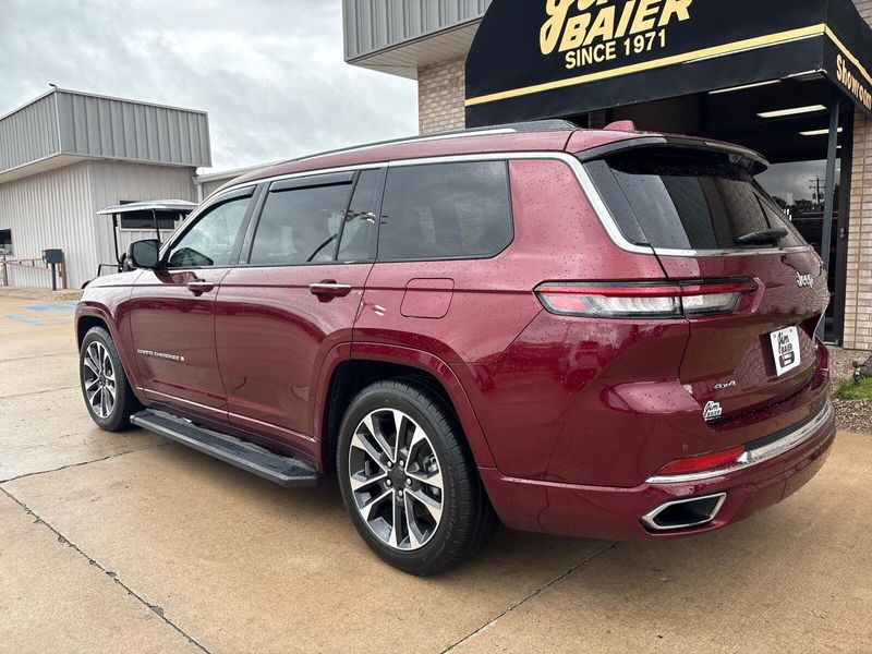Used 2023 Jeep Grand Cherokee L OverlandImage 13