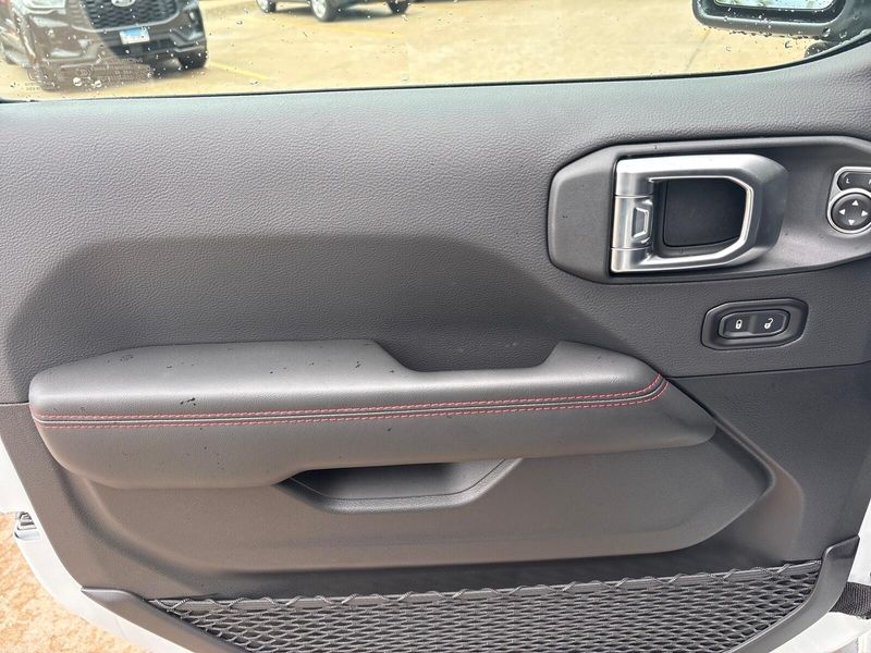 New 2026 Jeep Wrangler 4-door RubiconImage 12