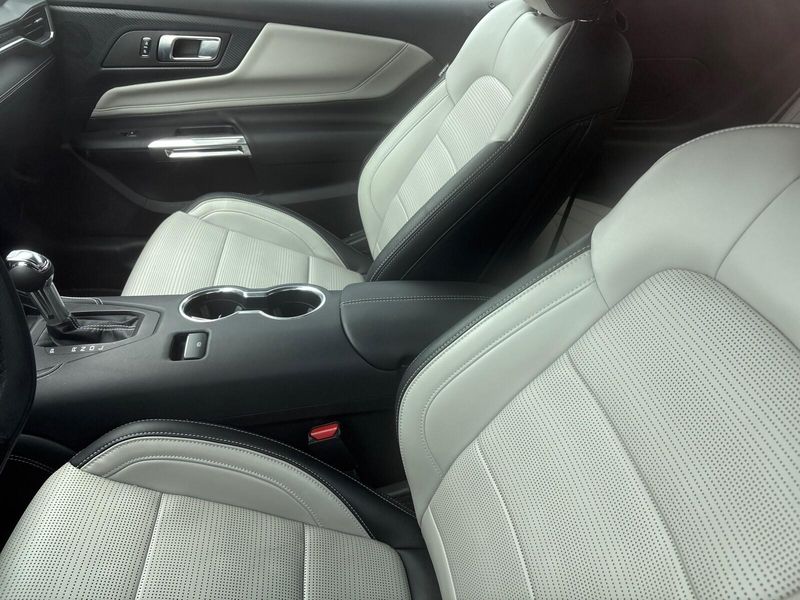 2024 Ford Mustang EcoBoostImage 5