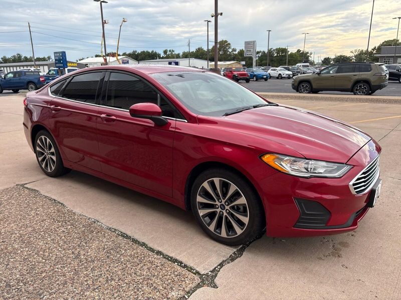 Used 2020 Ford Fusion SEImage 7