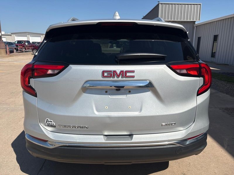 Used 2019 GMC Terrain SLTImage 9