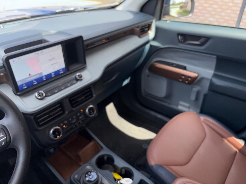 Used 2023 Ford Maverick LariatImage 17