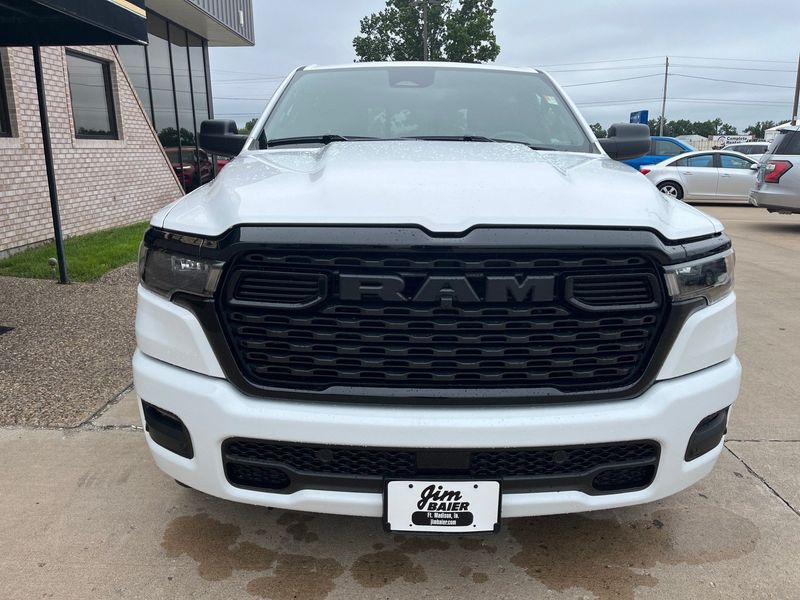 2025 RAM 1500 Tradesman Crew Cab 4x4 5