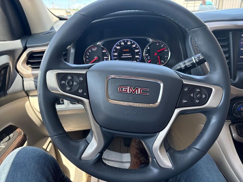 Used 2023 GMC Acadia DenaliImage 17