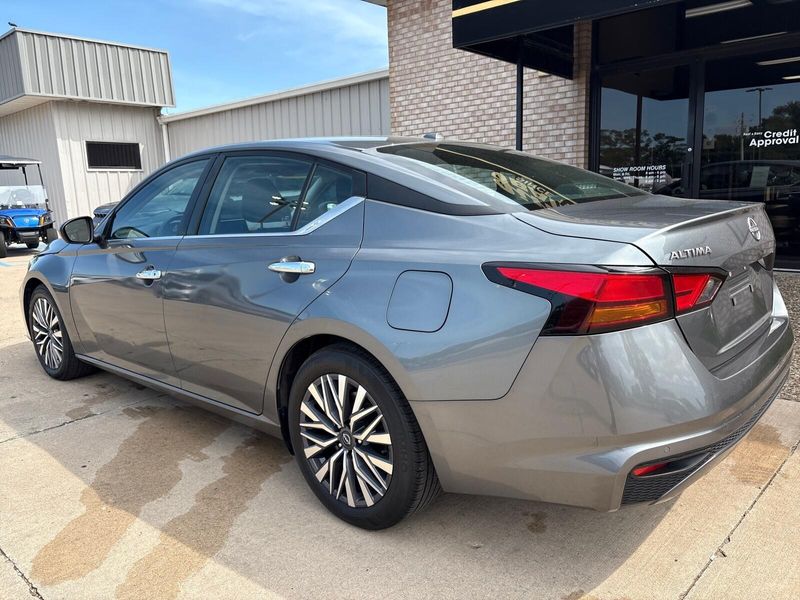 Used 2023 Nissan Altima 2.5 SVImage 10