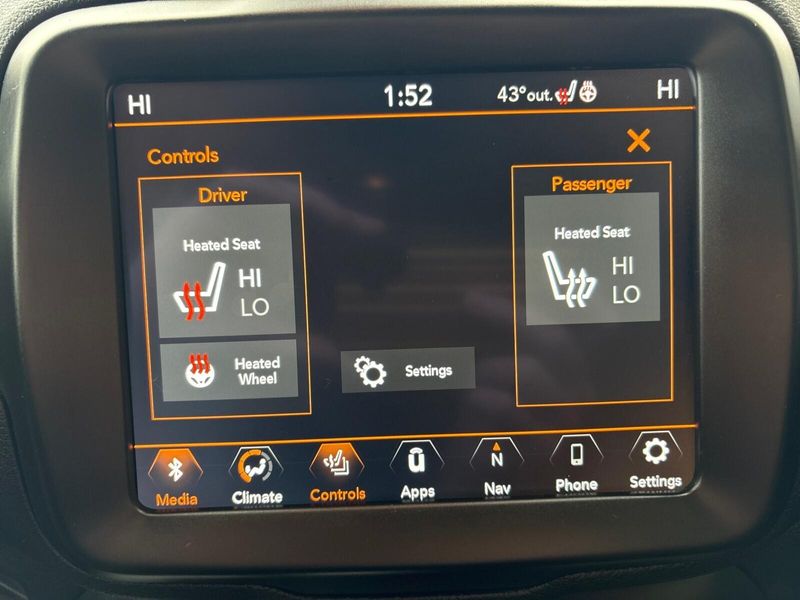 Used 2022 Jeep Renegade LatitudeImage 19